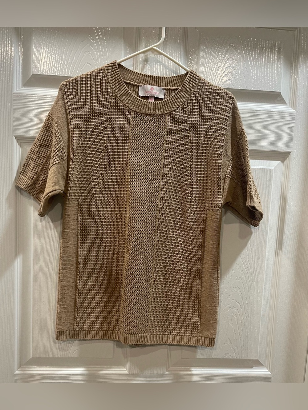 Laurie Felt Sand Textured Knit Short Sleeve Sweater Women Size XSmall